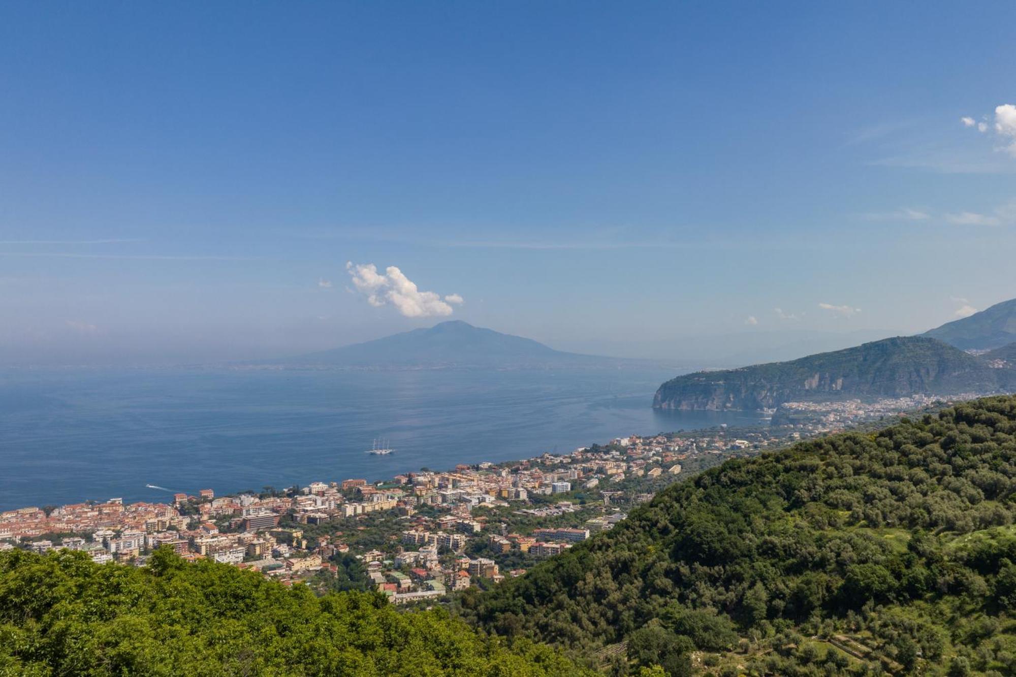 I Monolocali Apartment Sant'Agata sui due Golfi Bagian luar foto
